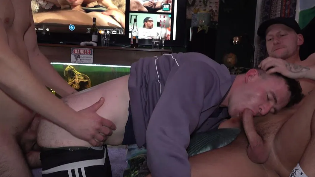 Non-stop fucking‼ After another party? obsessed trainer? and popper sniffer?